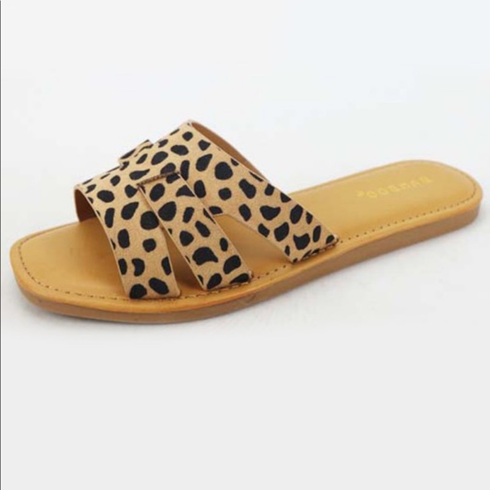 NEW‼️CHEETAH SLIP-ON - shoe